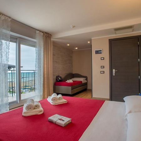 Hotel London Cattolica Exterior foto