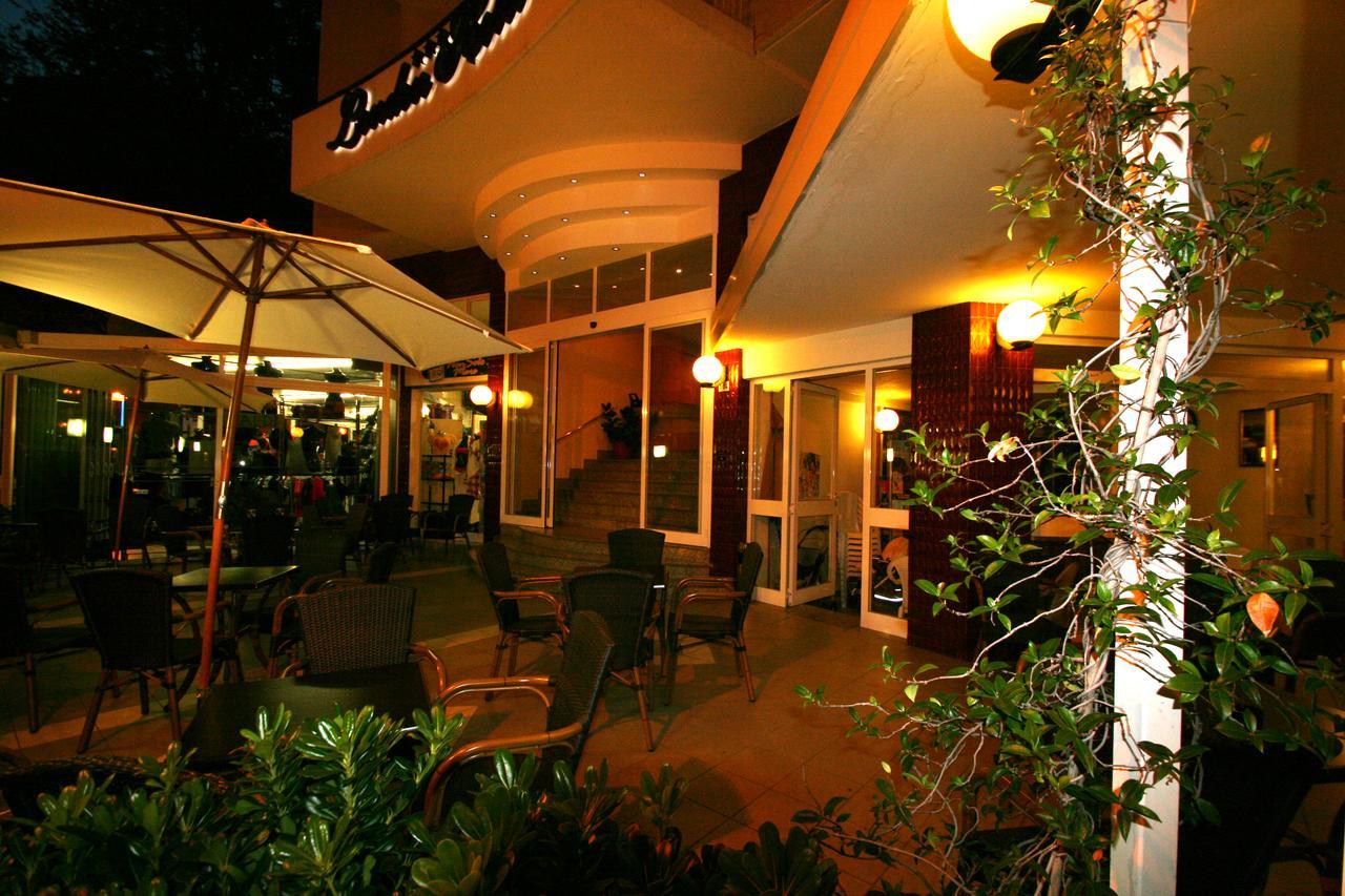Hotel London Cattolica Exterior foto